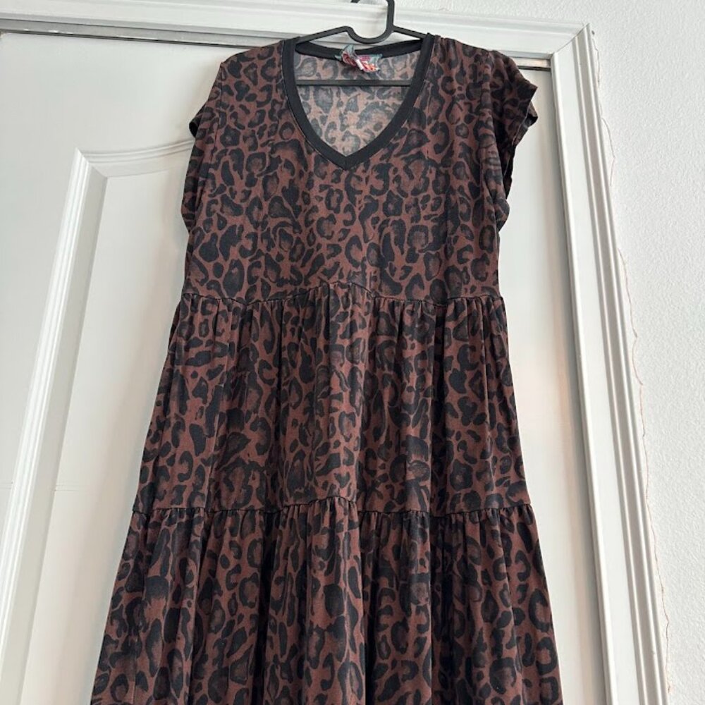 THE JANIE FAVORITE TIERED HENLEY KNIT DRESS